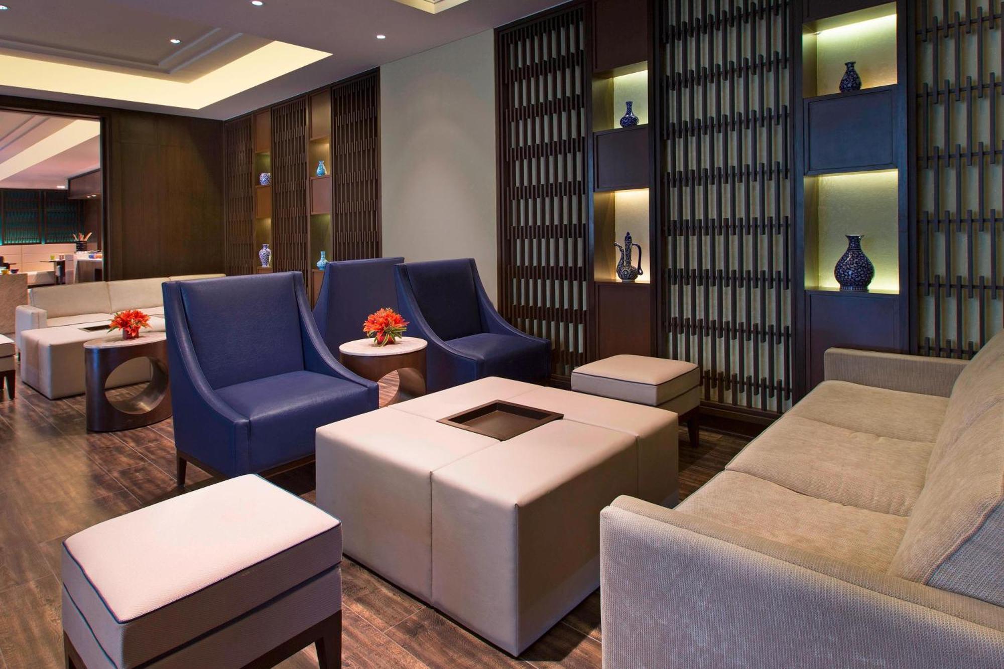 Sheraton Hyderabad Hotel מראה חיצוני תמונה