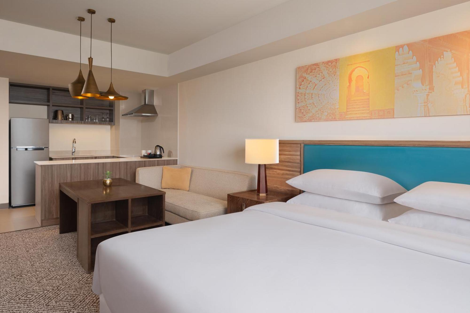 Sheraton Hyderabad Hotel מראה חיצוני תמונה